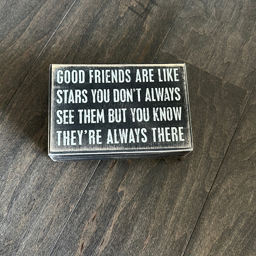 Good friends home decor